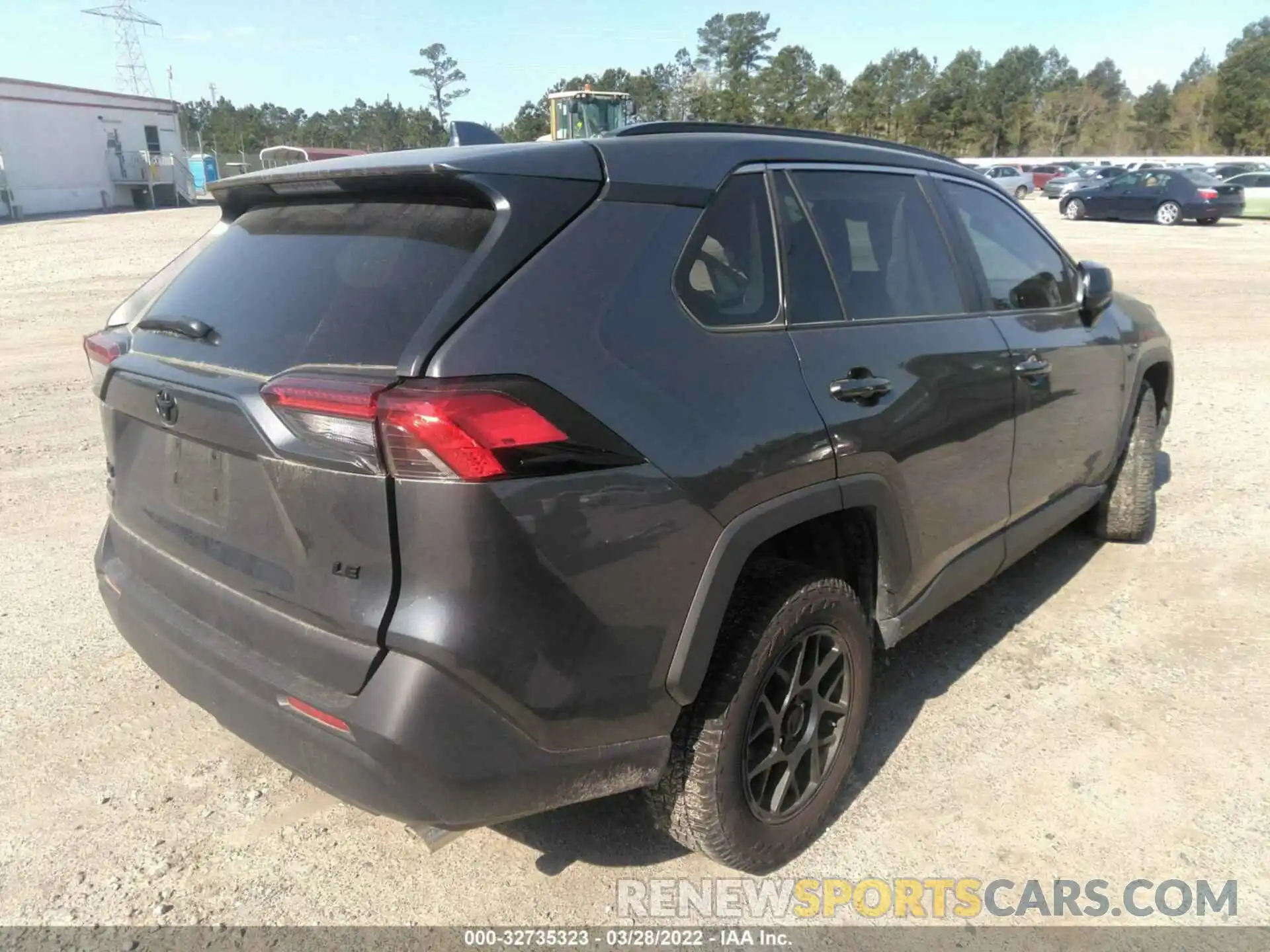 4 Photograph of a damaged car 2T3H1RFV6MC151449 TOYOTA RAV4 2021