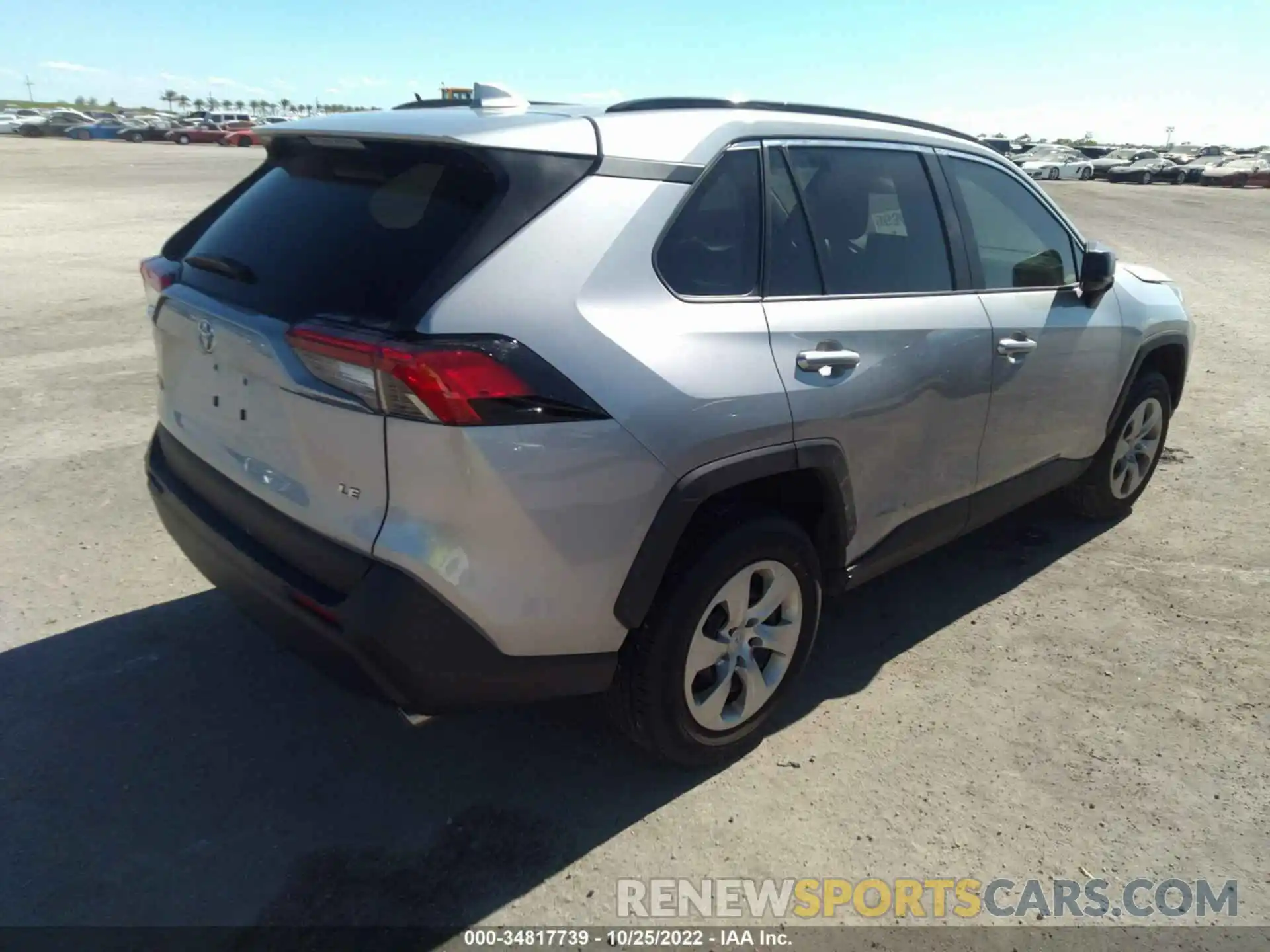 4 Photograph of a damaged car 2T3H1RFV6MC154044 TOYOTA RAV4 2021