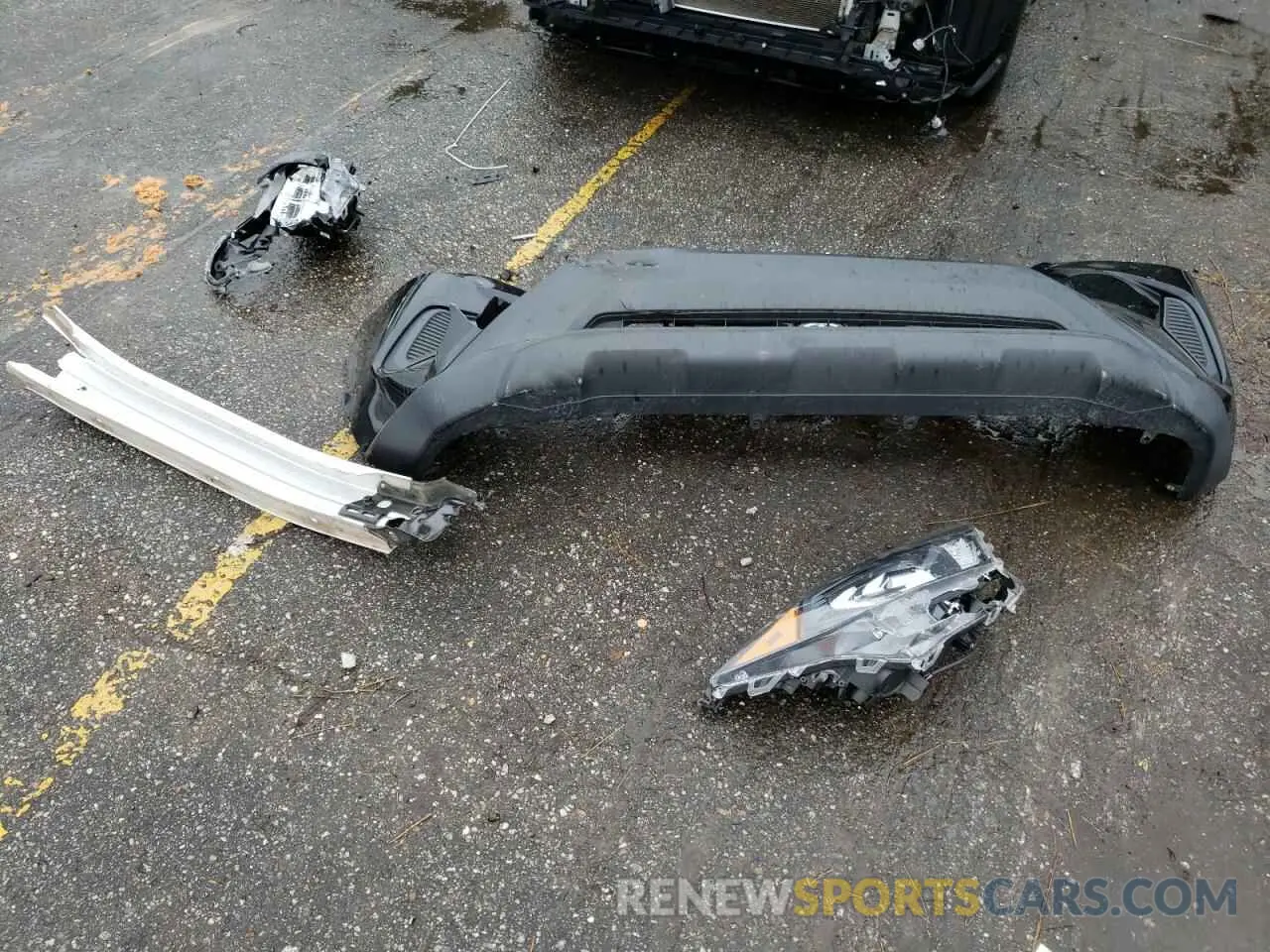 13 Photograph of a damaged car 2T3H1RFV6MC168235 TOYOTA RAV4 2021