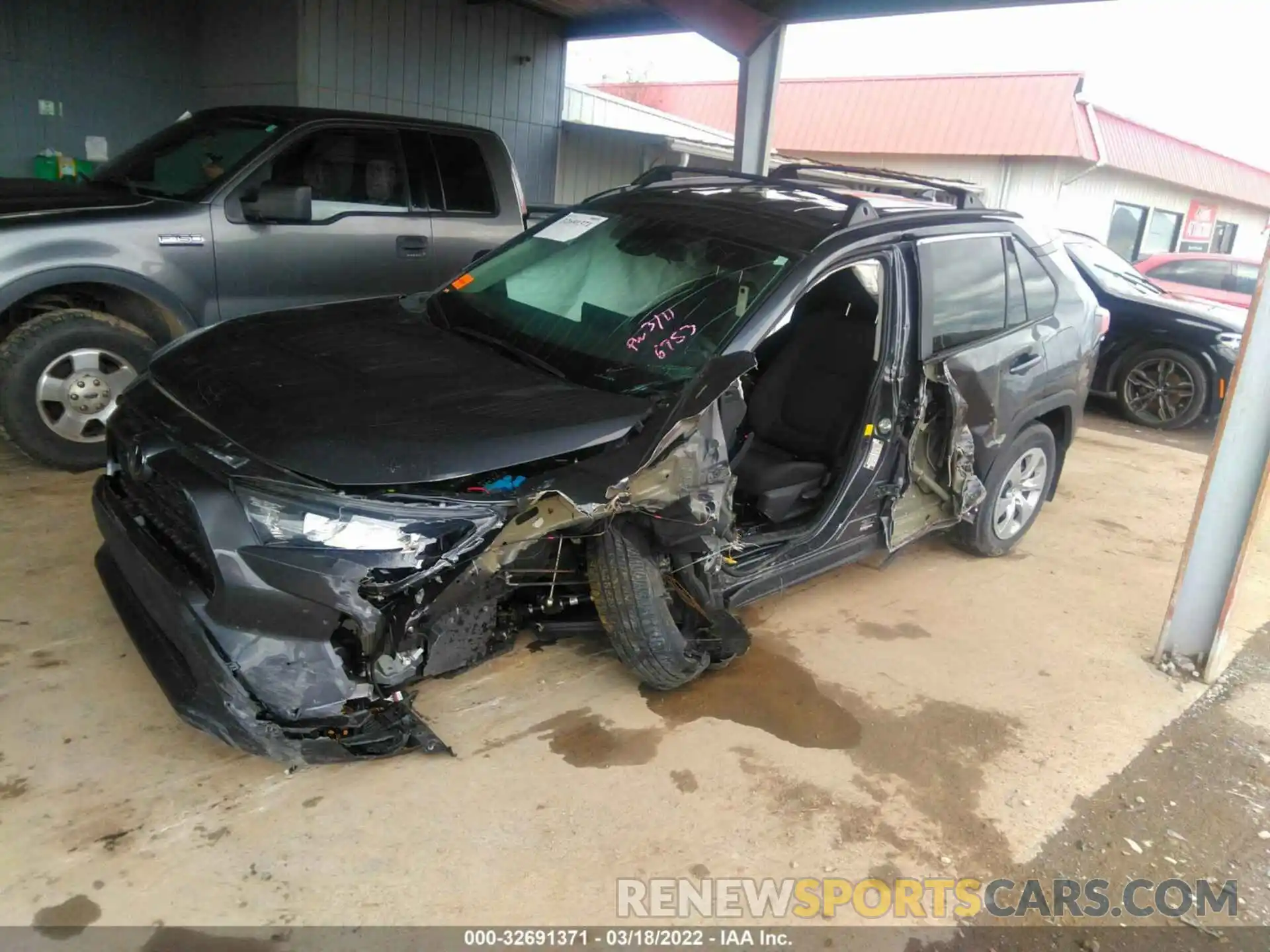 2 Photograph of a damaged car 2T3H1RFV6MW106753 TOYOTA RAV4 2021