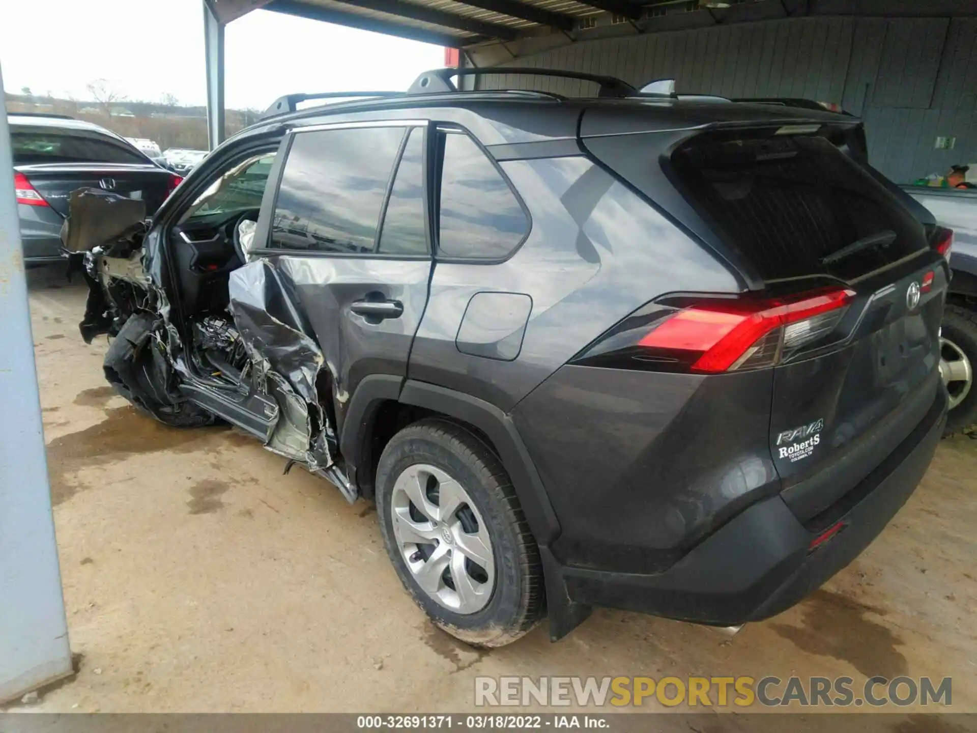 3 Photograph of a damaged car 2T3H1RFV6MW106753 TOYOTA RAV4 2021