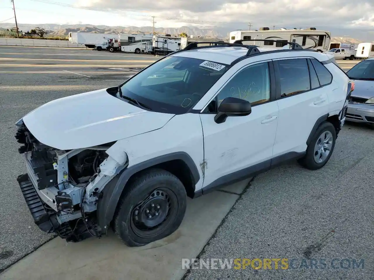 1 Photograph of a damaged car 2T3H1RFV6MW107546 TOYOTA RAV4 2021