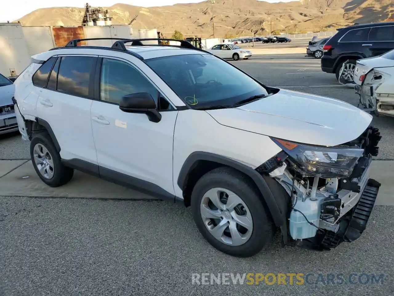 4 Photograph of a damaged car 2T3H1RFV6MW107546 TOYOTA RAV4 2021