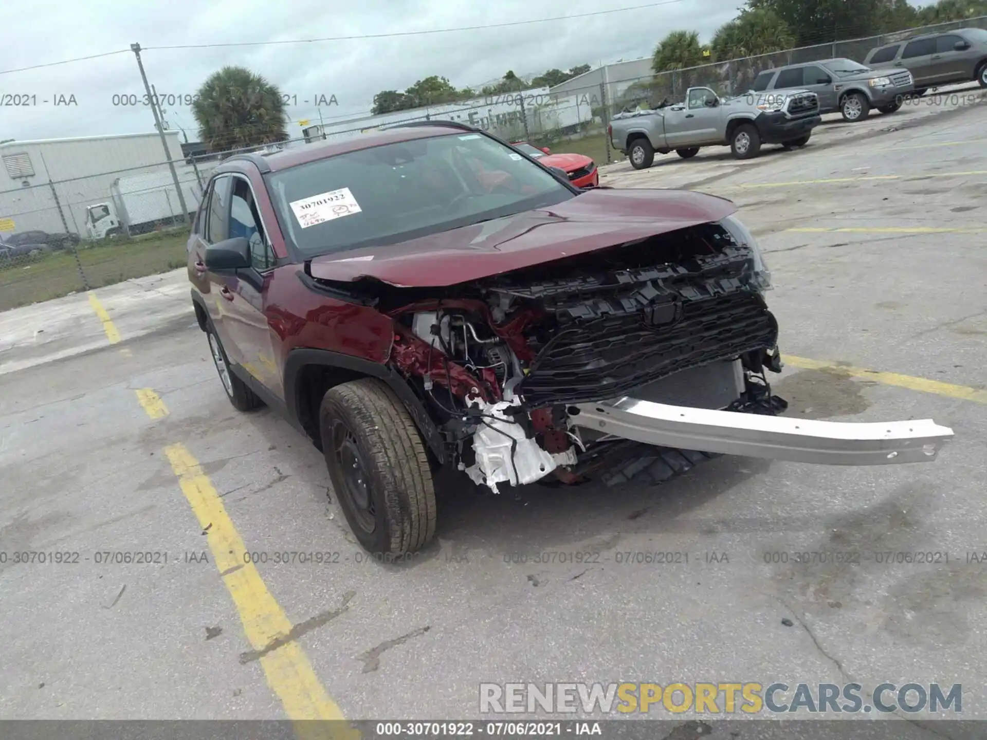 1 Photograph of a damaged car 2T3H1RFV6MW135122 TOYOTA RAV4 2021