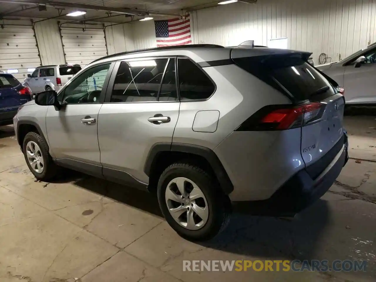 2 Photograph of a damaged car 2T3H1RFV6MW136707 TOYOTA RAV4 2021