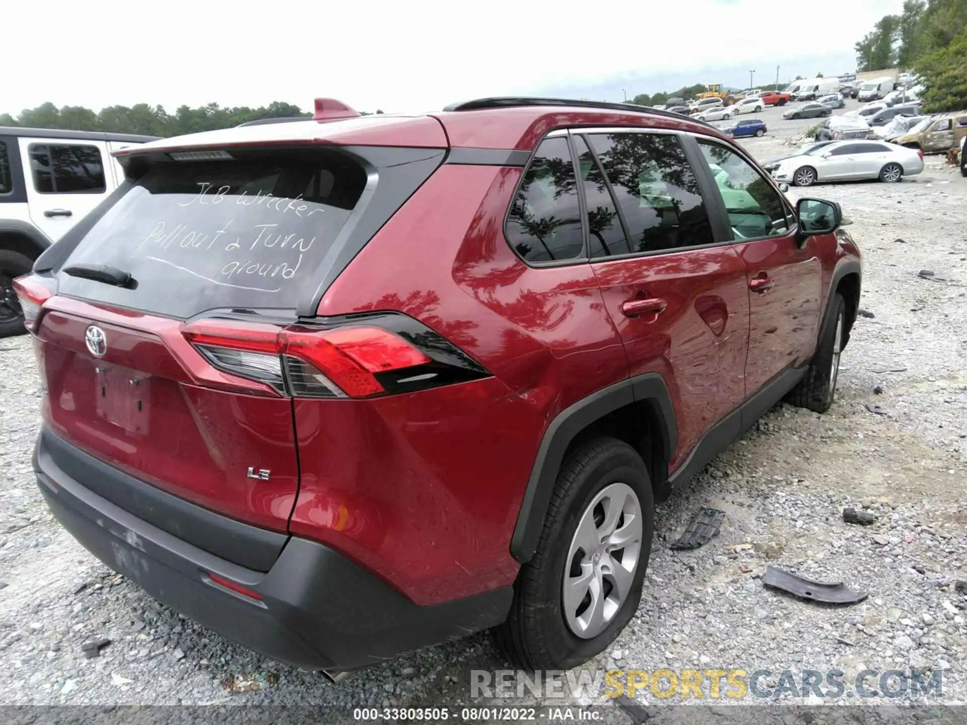 4 Photograph of a damaged car 2T3H1RFV6MW136867 TOYOTA RAV4 2021