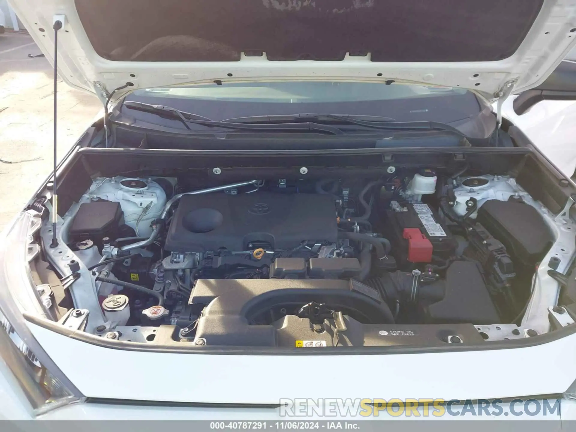 10 Photograph of a damaged car 2T3H1RFV6MW138893 TOYOTA RAV4 2021