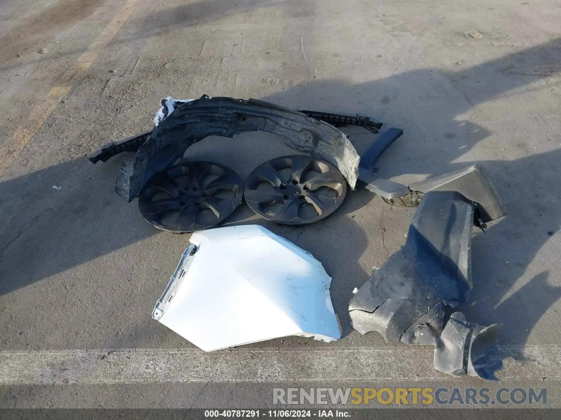 12 Photograph of a damaged car 2T3H1RFV6MW138893 TOYOTA RAV4 2021