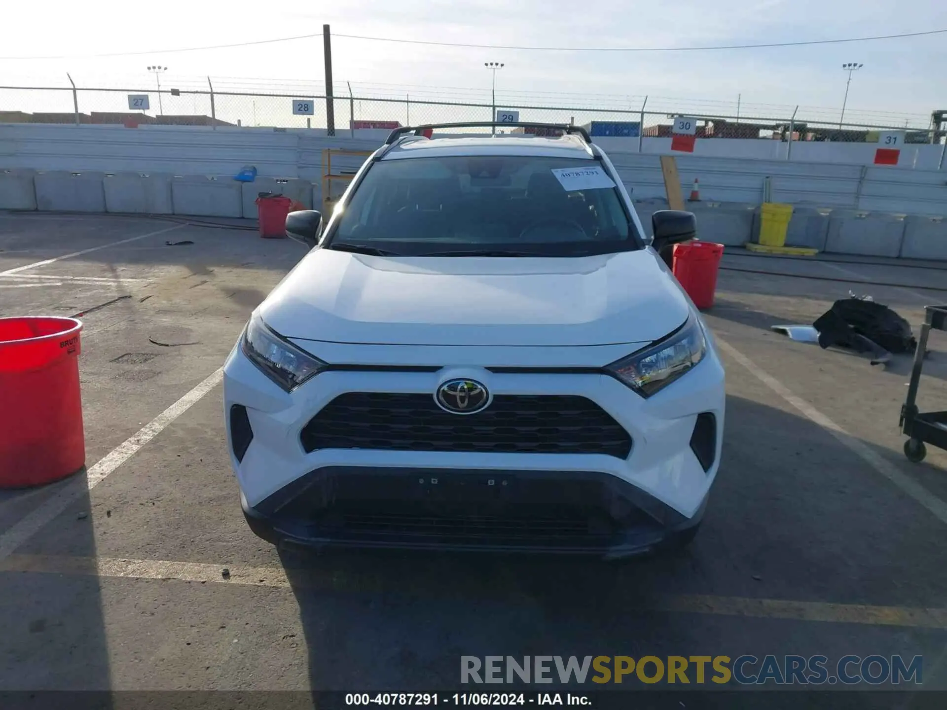 13 Photograph of a damaged car 2T3H1RFV6MW138893 TOYOTA RAV4 2021