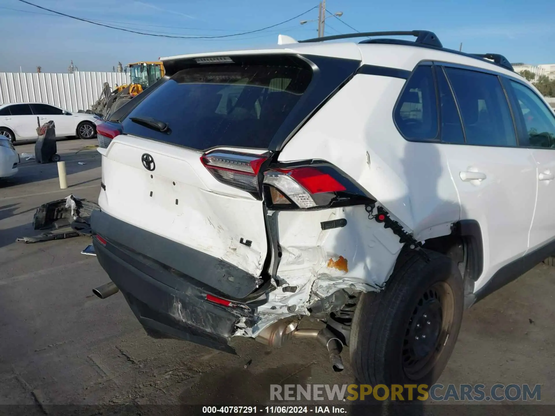 6 Photograph of a damaged car 2T3H1RFV6MW138893 TOYOTA RAV4 2021