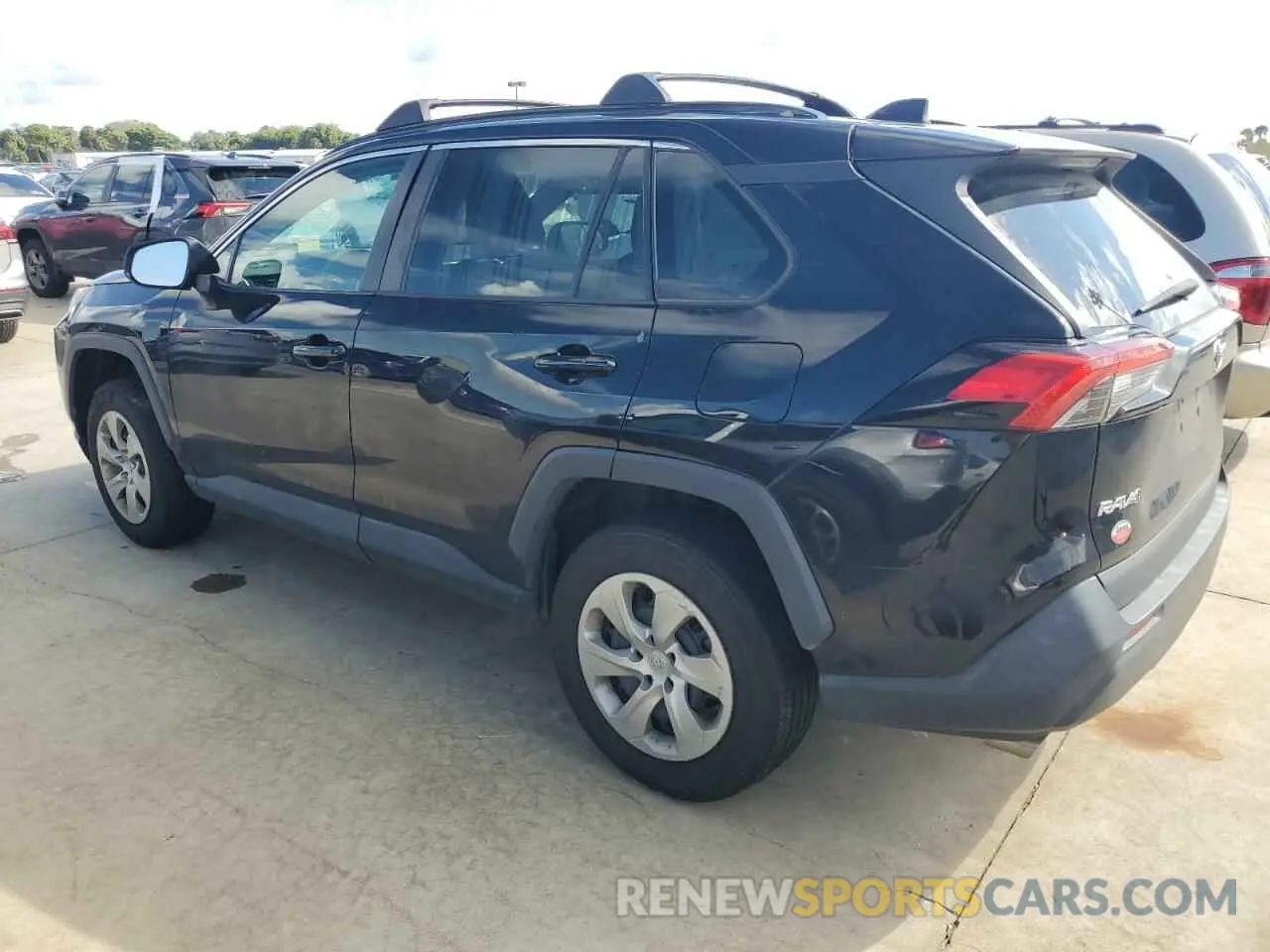 2 Photograph of a damaged car 2T3H1RFV6MW149926 TOYOTA RAV4 2021