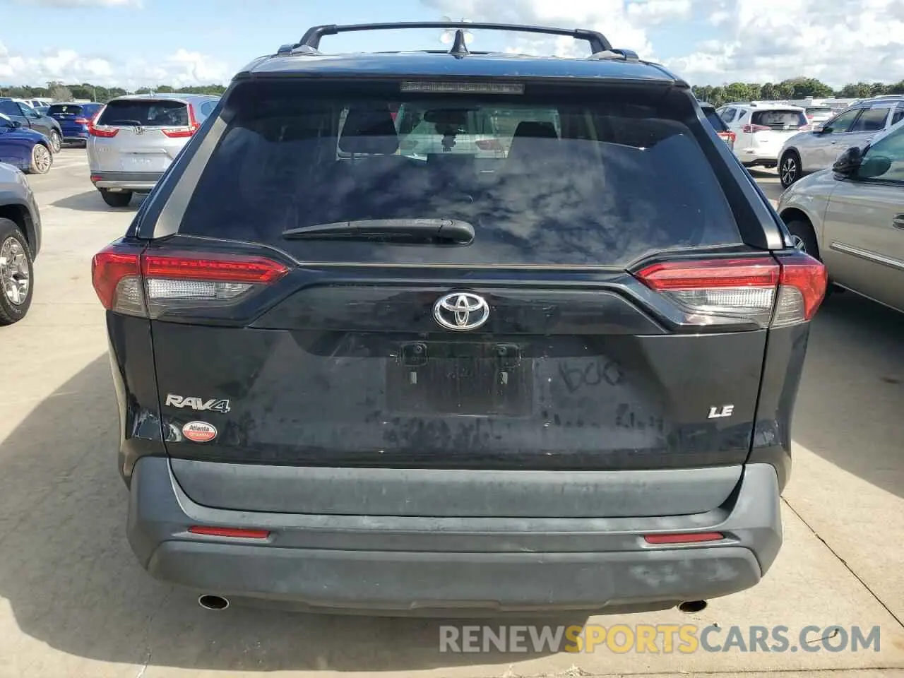 6 Photograph of a damaged car 2T3H1RFV6MW149926 TOYOTA RAV4 2021