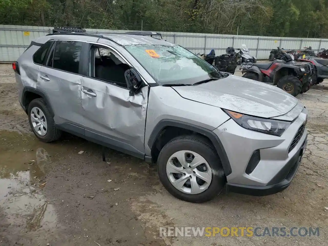 4 Photograph of a damaged car 2T3H1RFV7MC094761 TOYOTA RAV4 2021