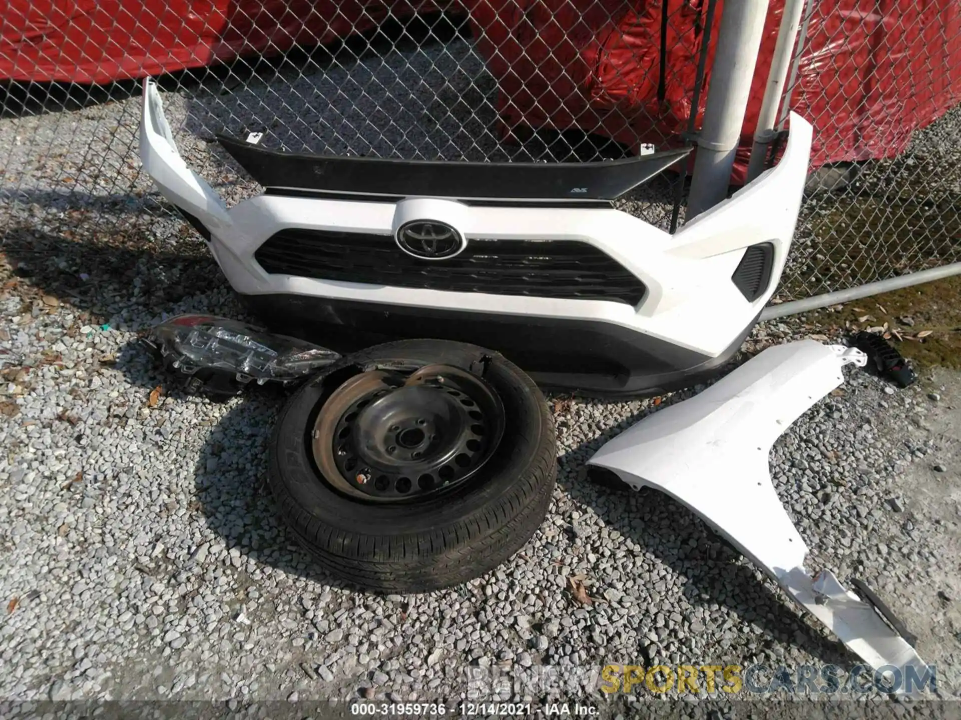 12 Photograph of a damaged car 2T3H1RFV7MC104382 TOYOTA RAV4 2021