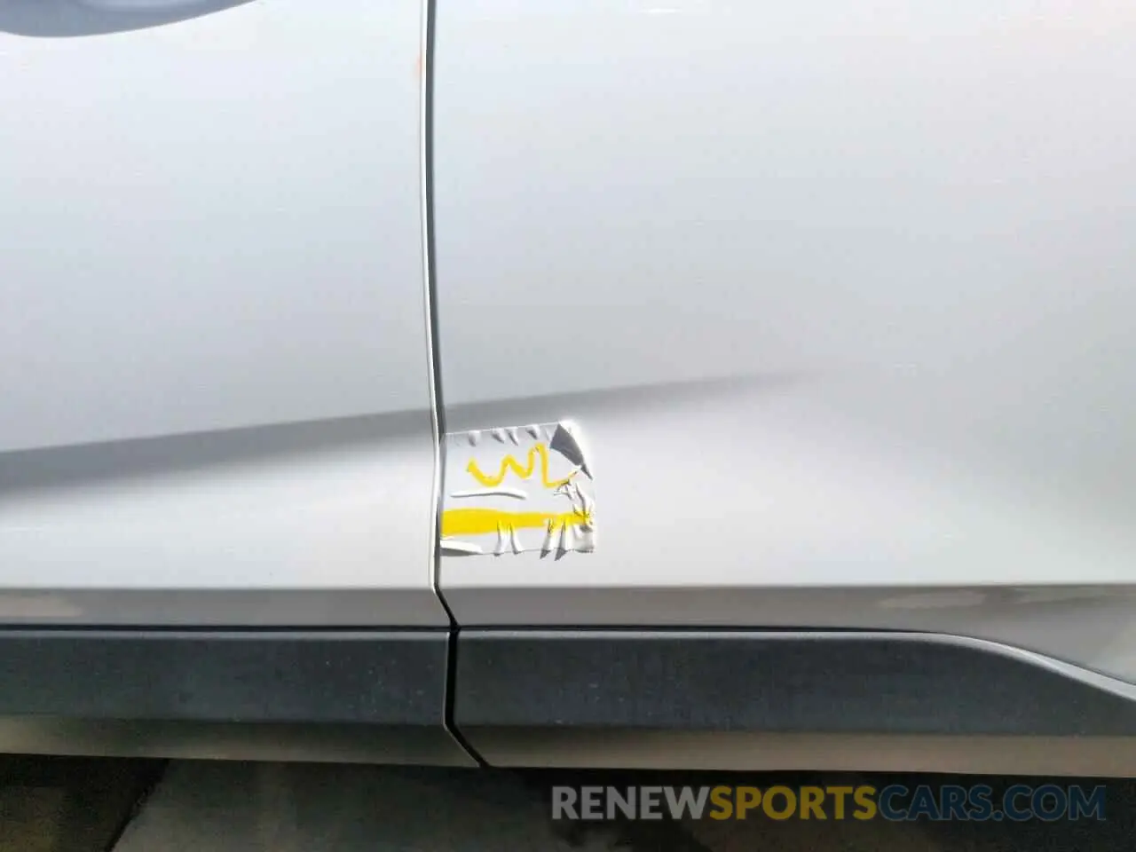 13 Photograph of a damaged car 2T3H1RFV7MC113163 TOYOTA RAV4 2021