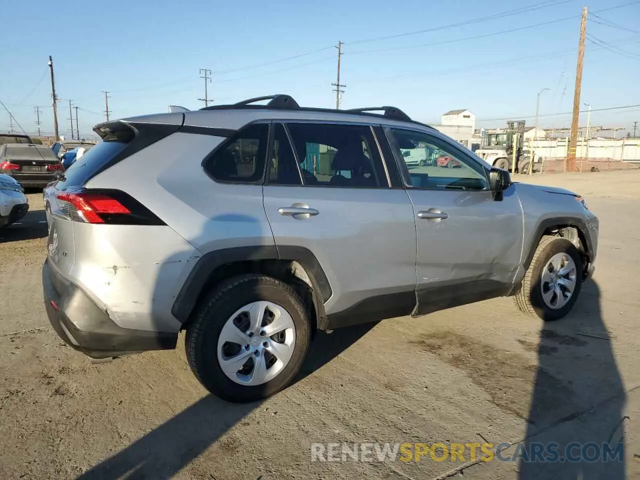 3 Photograph of a damaged car 2T3H1RFV7MC115740 TOYOTA RAV4 2021