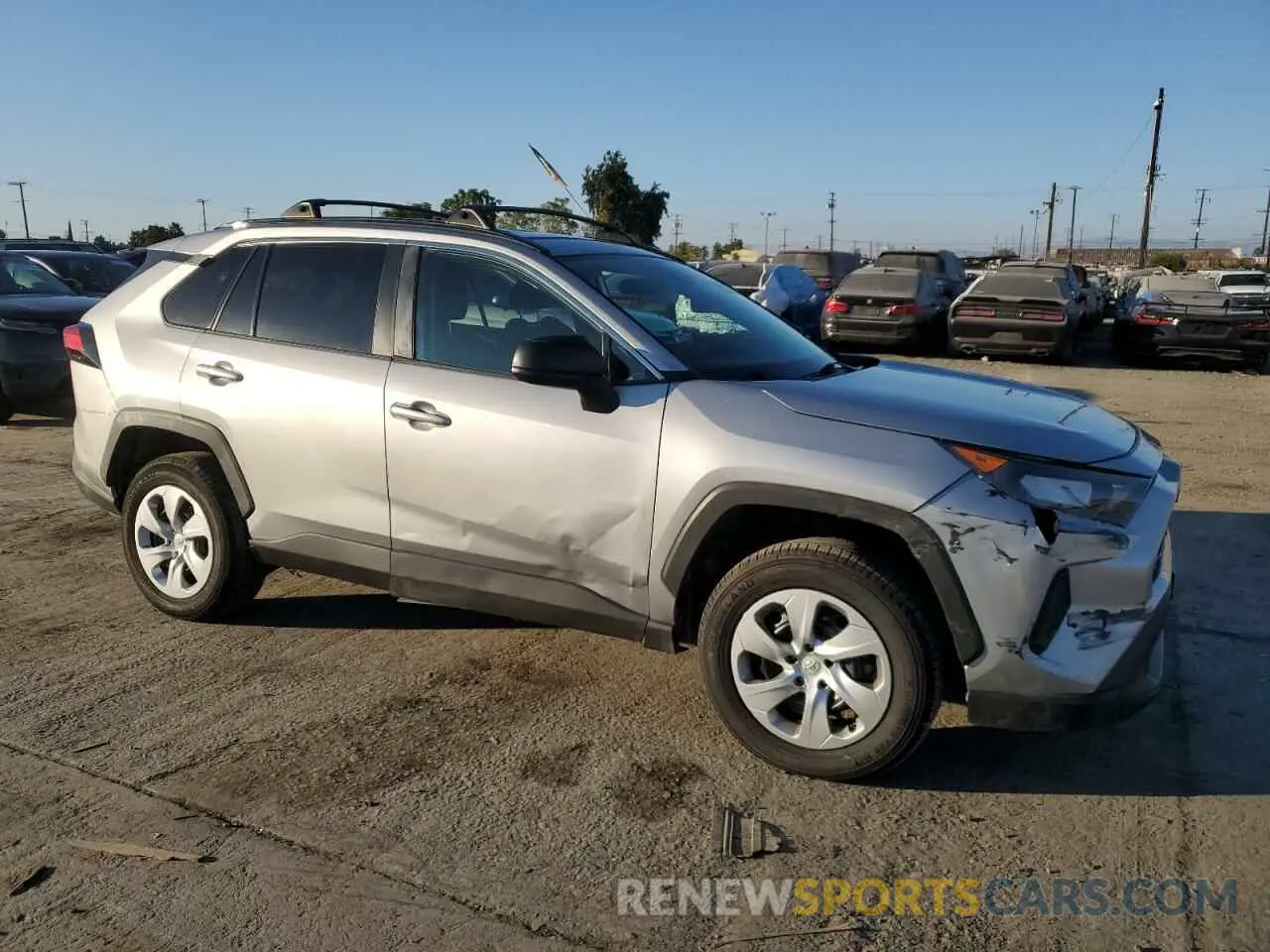 4 Photograph of a damaged car 2T3H1RFV7MC115740 TOYOTA RAV4 2021