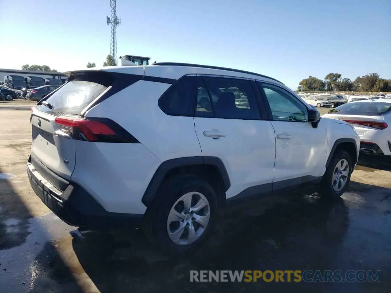 3 Photograph of a damaged car 2T3H1RFV7MC122848 TOYOTA RAV4 2021