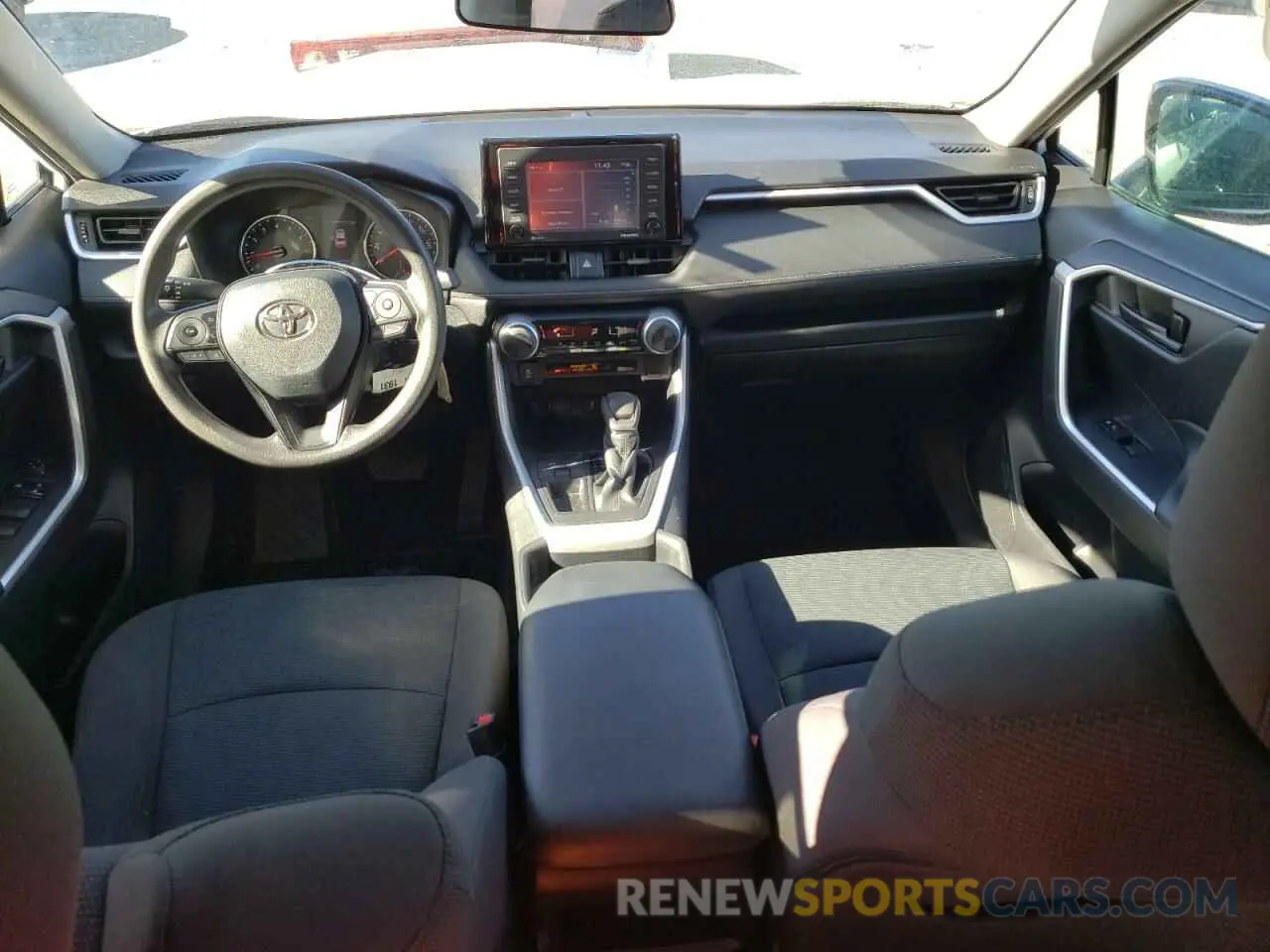 8 Photograph of a damaged car 2T3H1RFV7MC122848 TOYOTA RAV4 2021