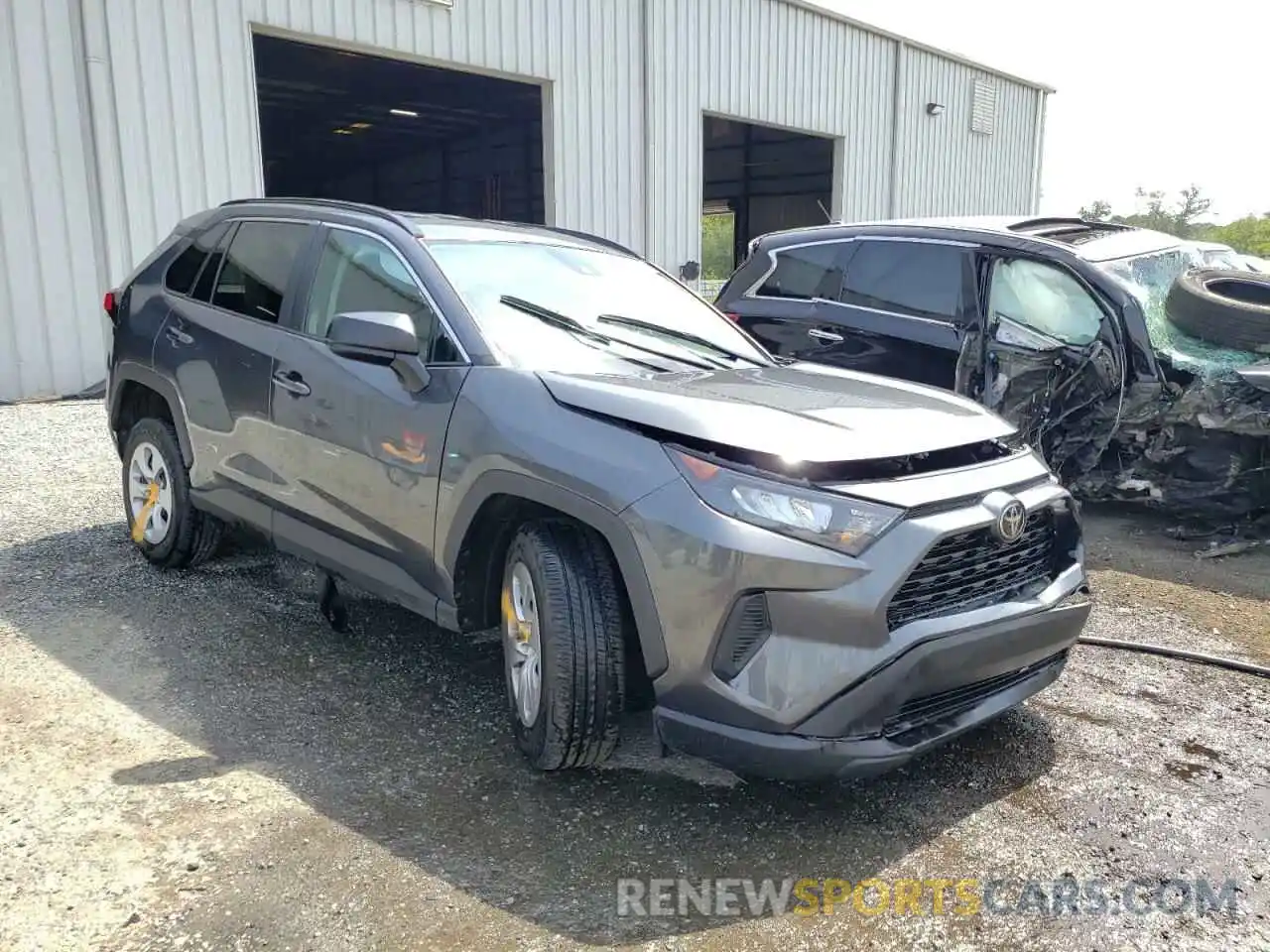 1 Photograph of a damaged car 2T3H1RFV7MC123529 TOYOTA RAV4 2021