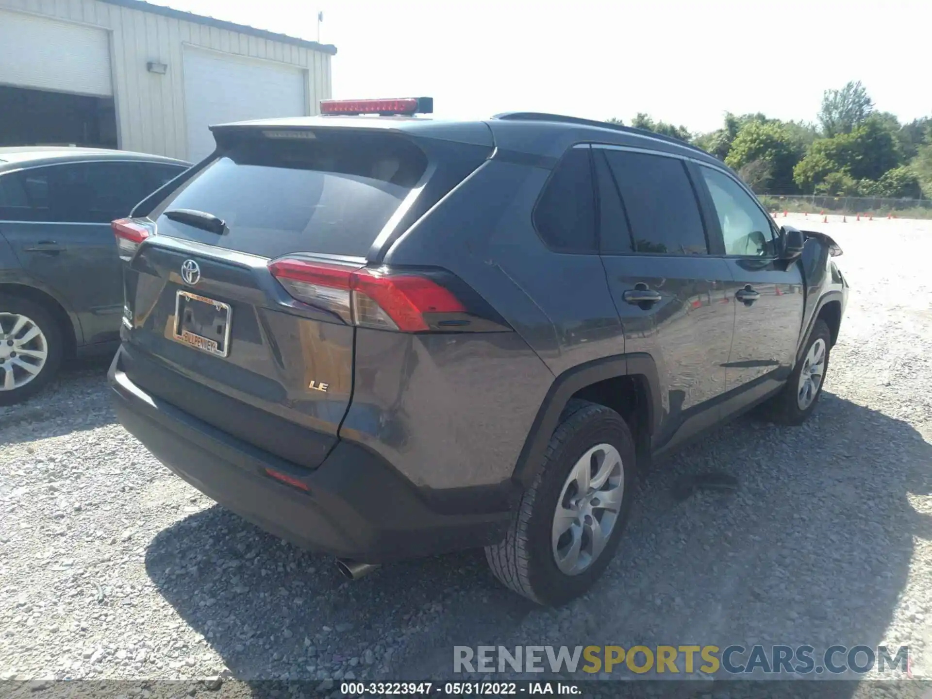 4 Photograph of a damaged car 2T3H1RFV7MC129881 TOYOTA RAV4 2021