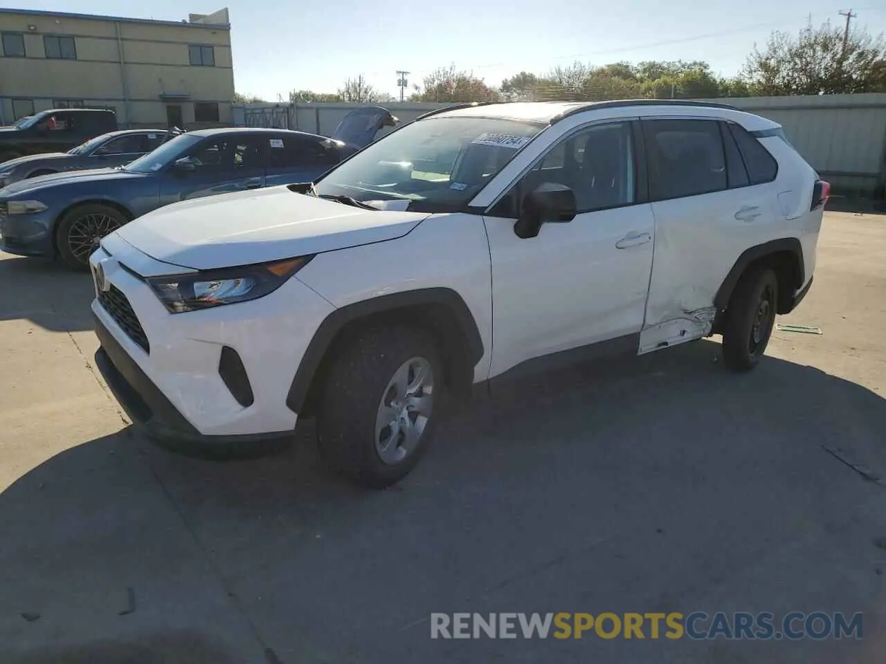 1 Photograph of a damaged car 2T3H1RFV7MC131419 TOYOTA RAV4 2021