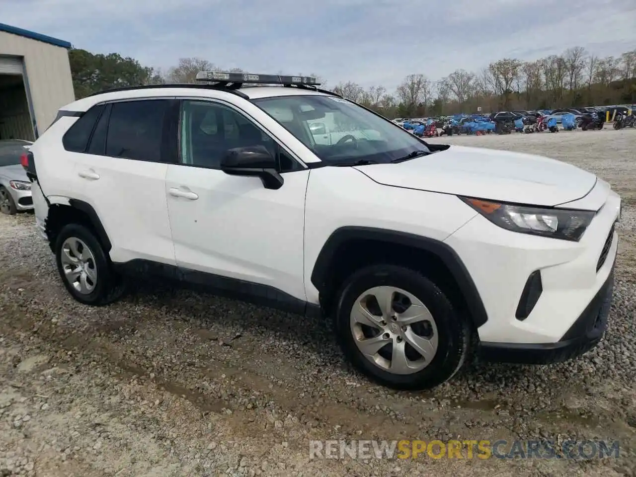 4 Photograph of a damaged car 2T3H1RFV7MC134336 TOYOTA RAV4 2021