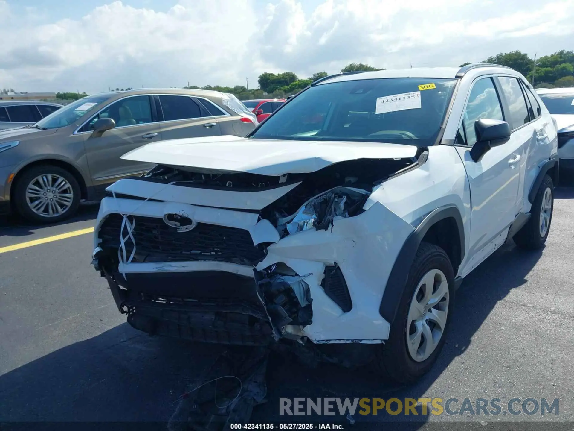 6 Photograph of a damaged car 2T3H1RFV7MC134823 TOYOTA RAV4 2021