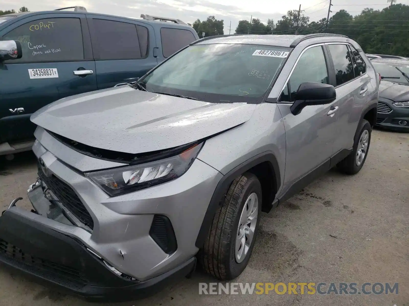 2 Photograph of a damaged car 2T3H1RFV7MC137060 TOYOTA RAV4 2021