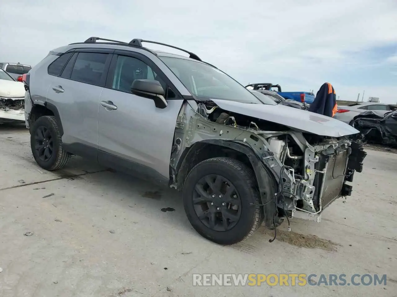 4 Photograph of a damaged car 2T3H1RFV7MC154084 TOYOTA RAV4 2021