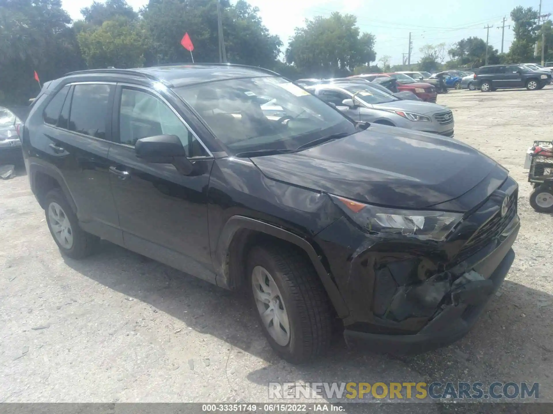 1 Photograph of a damaged car 2T3H1RFV7MC155946 TOYOTA RAV4 2021