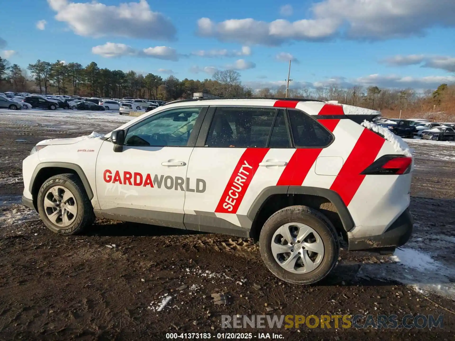 14 Photograph of a damaged car 2T3H1RFV7MC163545 TOYOTA RAV4 2021