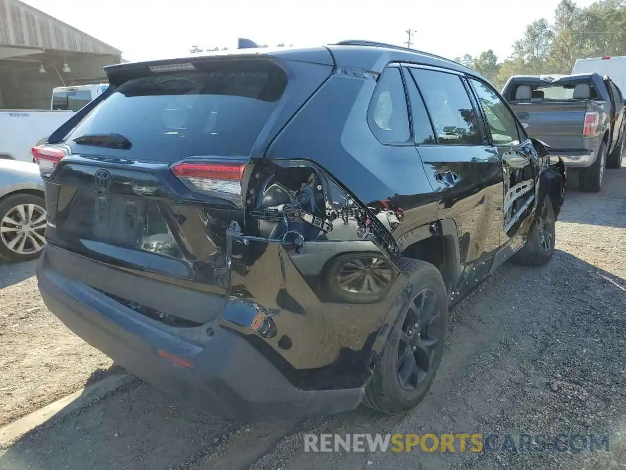 4 Photograph of a damaged car 2T3H1RFV7MC169085 TOYOTA RAV4 2021