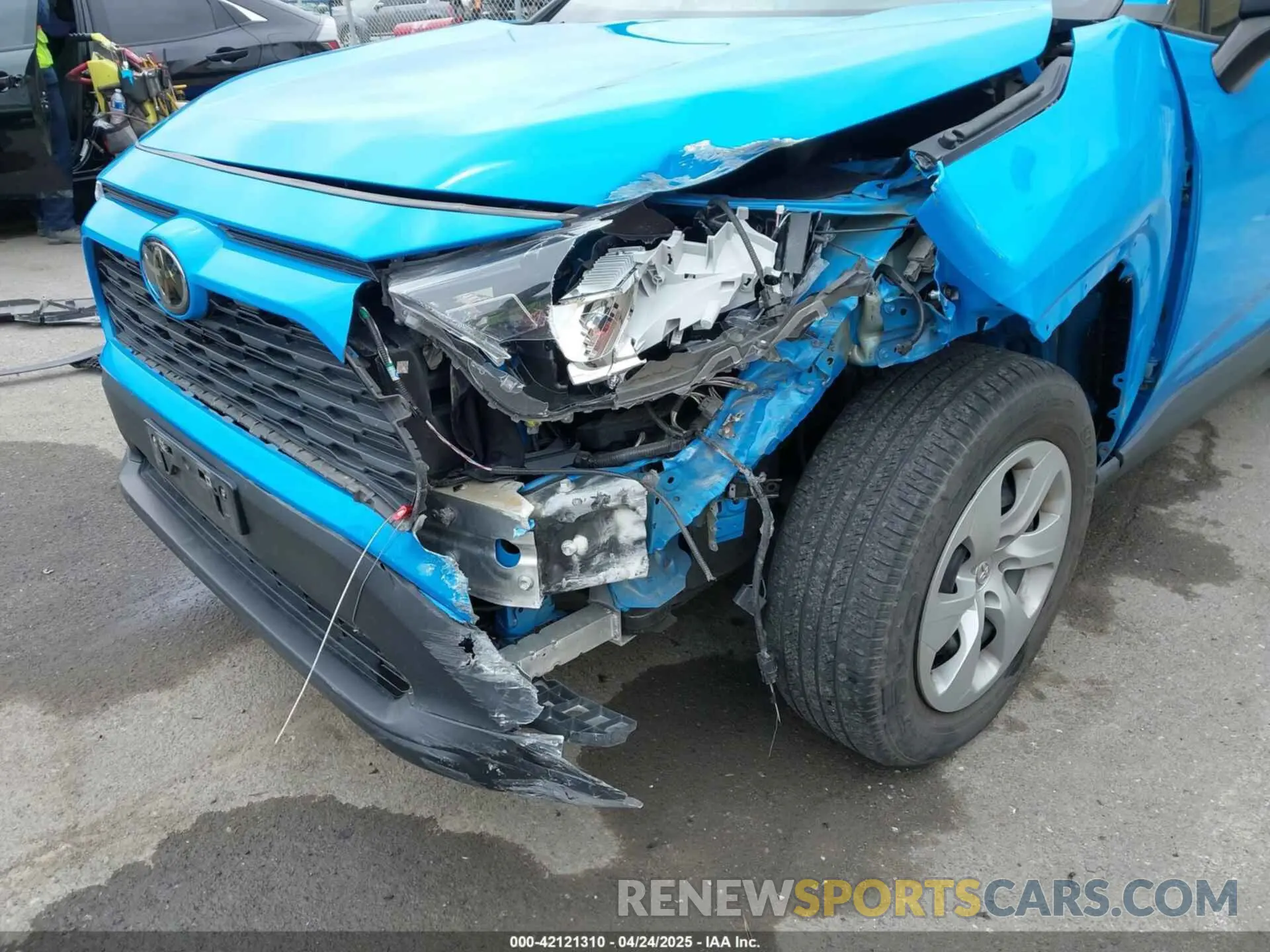 6 Photograph of a damaged car 2T3H1RFV7MW120211 TOYOTA RAV4 2021