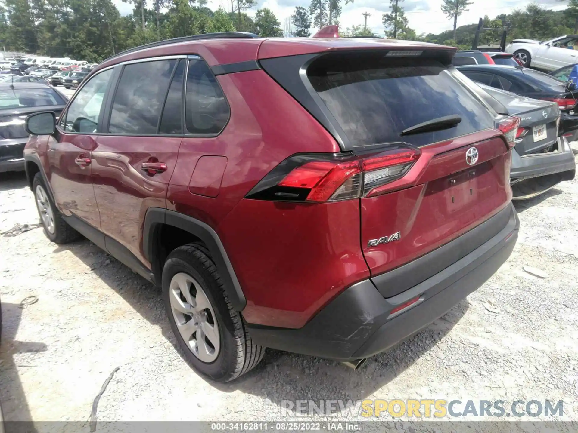 3 Photograph of a damaged car 2T3H1RFV7MW137235 TOYOTA RAV4 2021