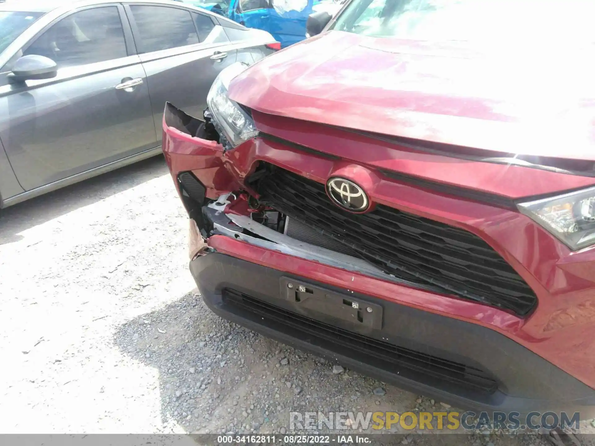 6 Photograph of a damaged car 2T3H1RFV7MW137235 TOYOTA RAV4 2021