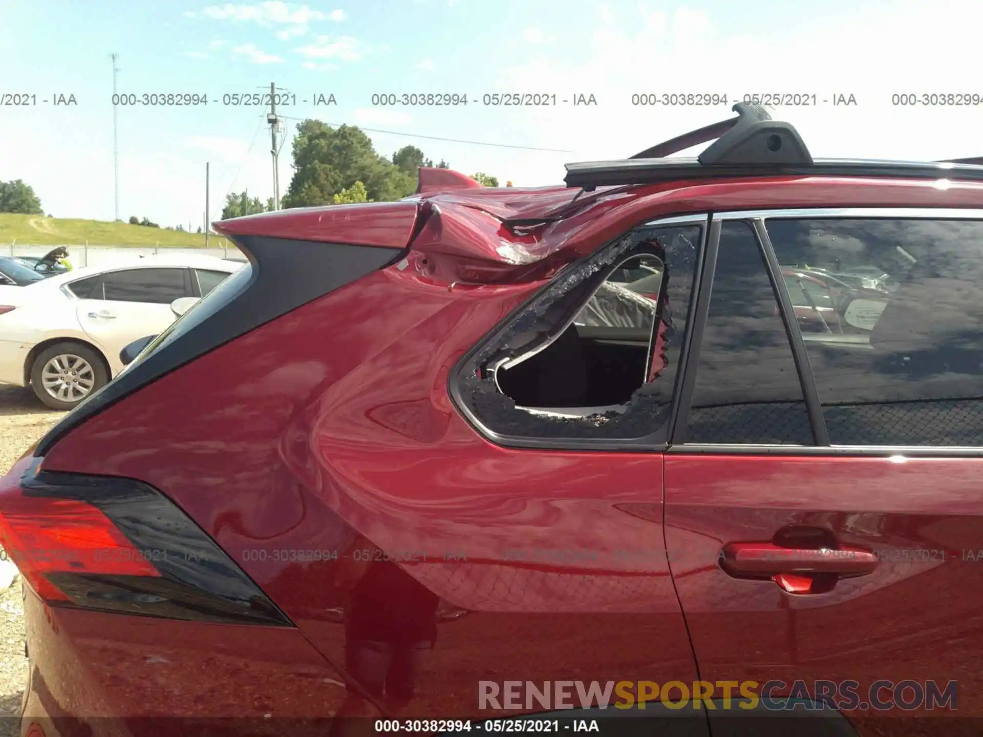 6 Photograph of a damaged car 2T3H1RFV7MW140927 TOYOTA RAV4 2021