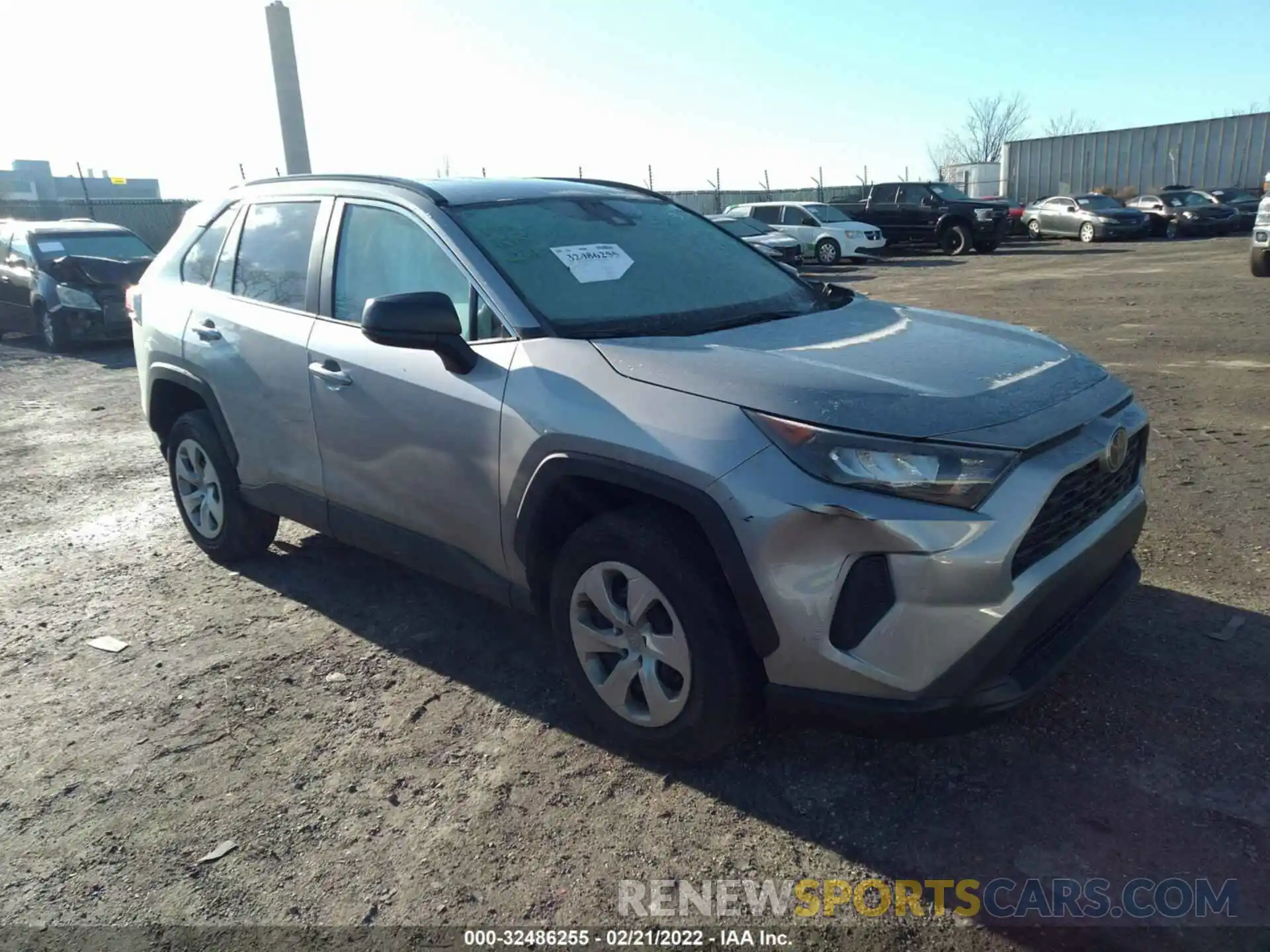 1 Photograph of a damaged car 2T3H1RFV7MW147120 TOYOTA RAV4 2021