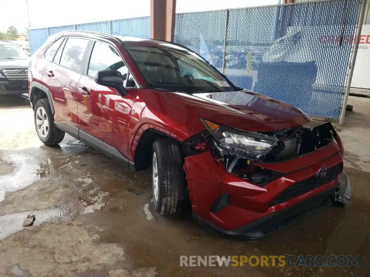 1 Photograph of a damaged car 2T3H1RFV7MW164712 TOYOTA RAV4 2021