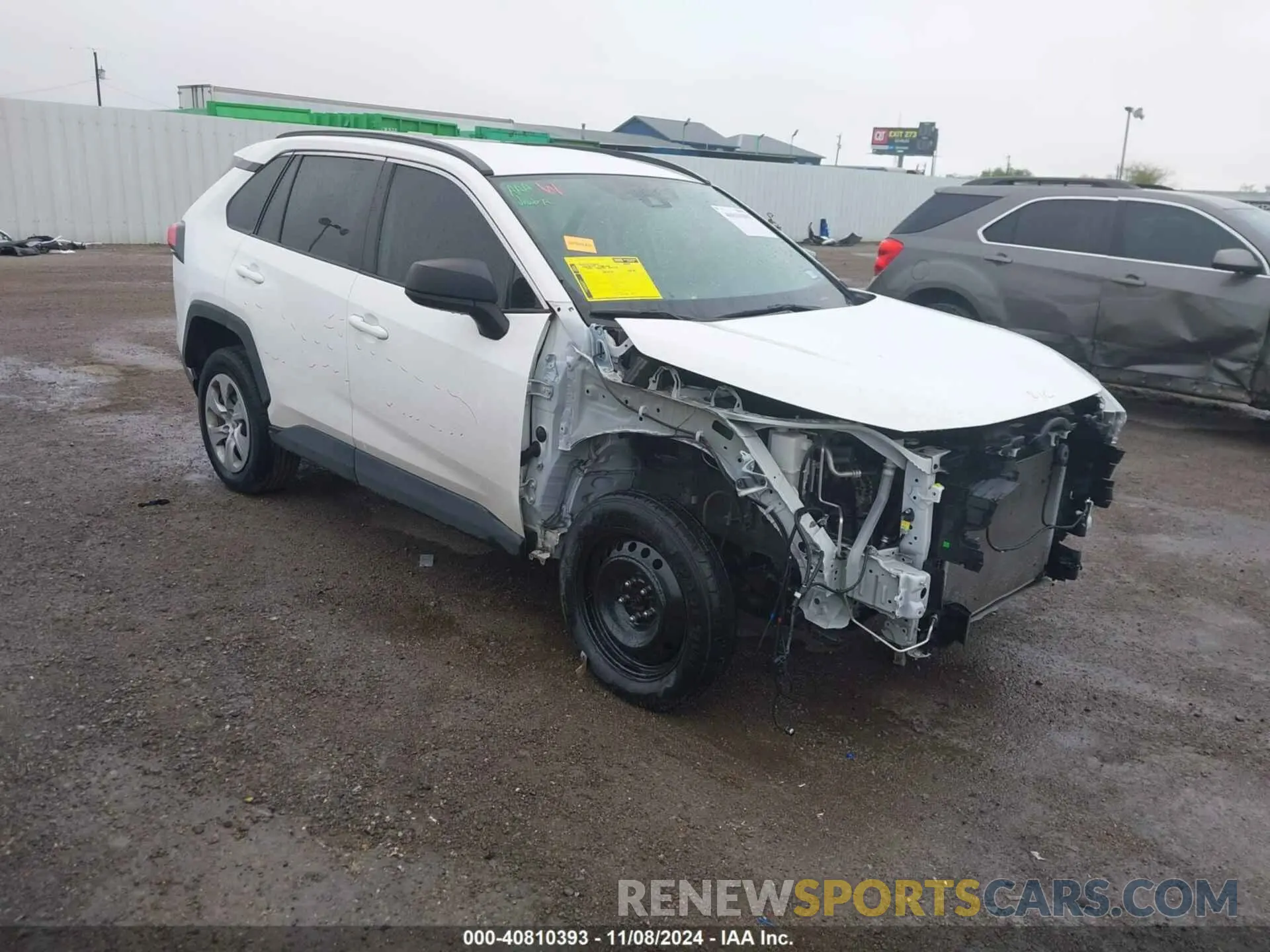 1 Photograph of a damaged car 2T3H1RFV8MC088435 TOYOTA RAV4 2021