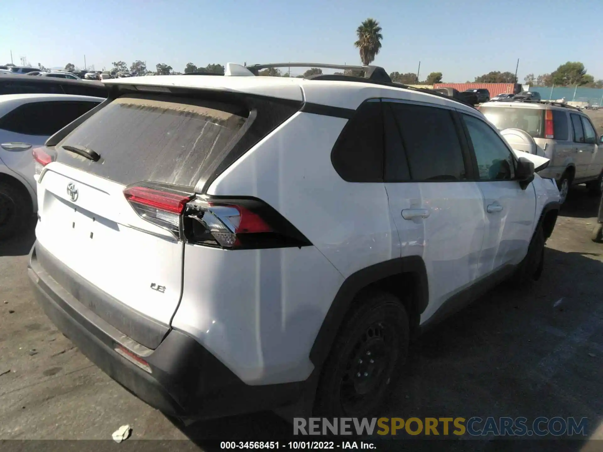 4 Photograph of a damaged car 2T3H1RFV8MC090265 TOYOTA RAV4 2021