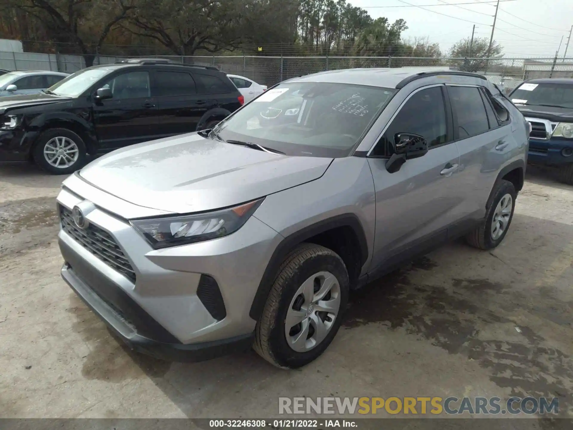 2 Photograph of a damaged car 2T3H1RFV8MC092937 TOYOTA RAV4 2021