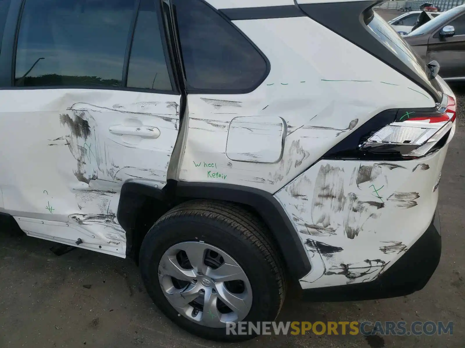 9 Photograph of a damaged car 2T3H1RFV8MC097393 TOYOTA RAV4 2021