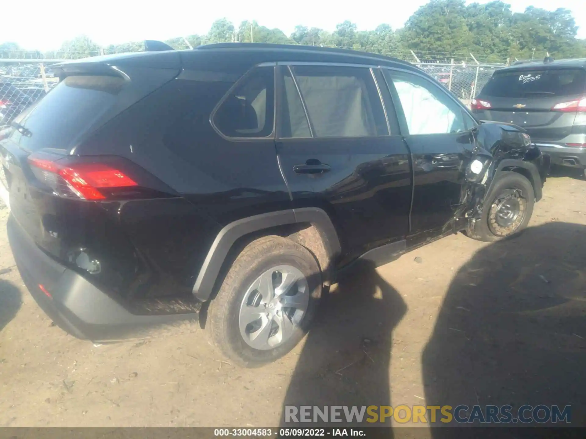 4 Photograph of a damaged car 2T3H1RFV8MC104665 TOYOTA RAV4 2021