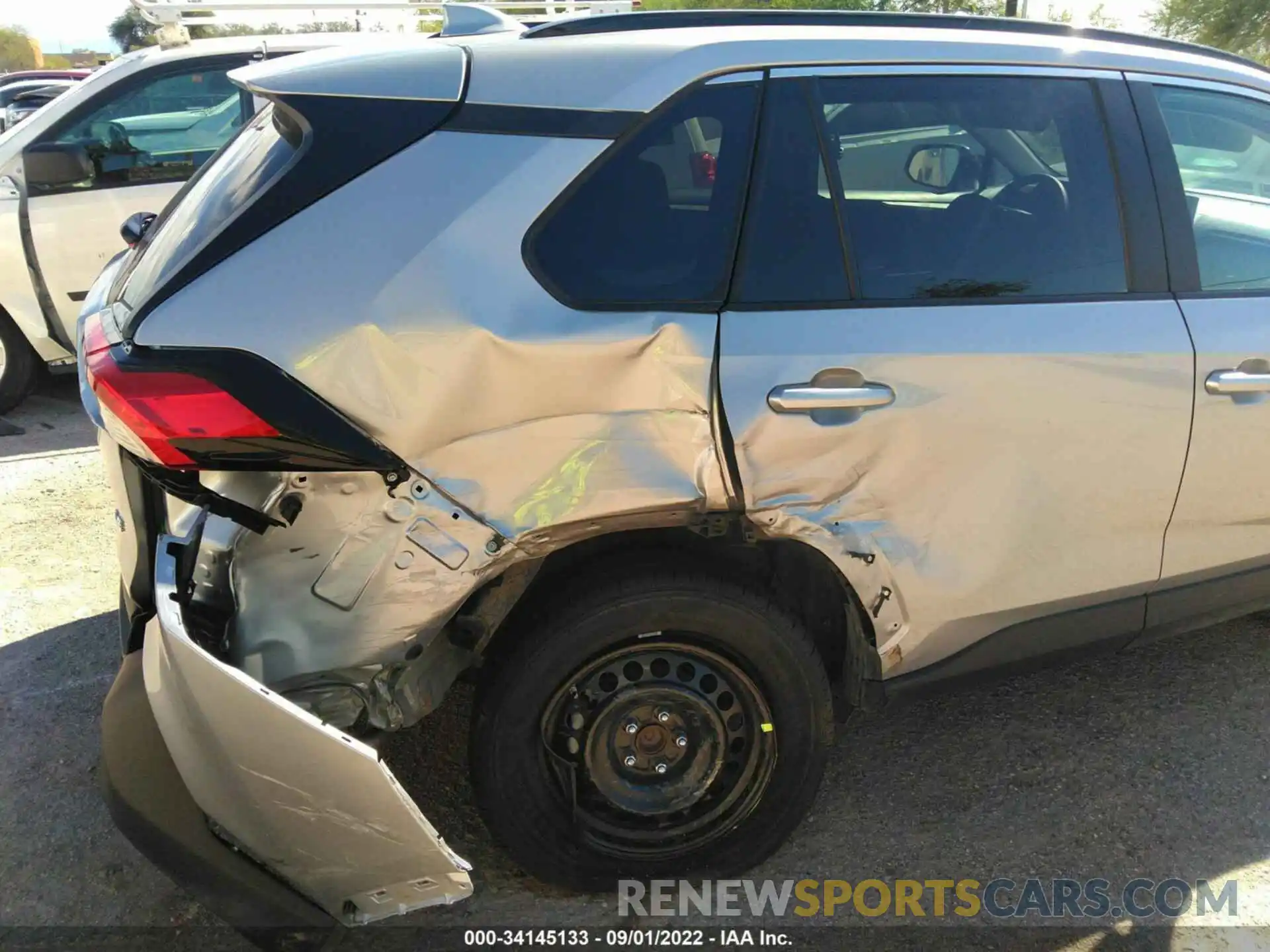 6 Photograph of a damaged car 2T3H1RFV8MC125712 TOYOTA RAV4 2021