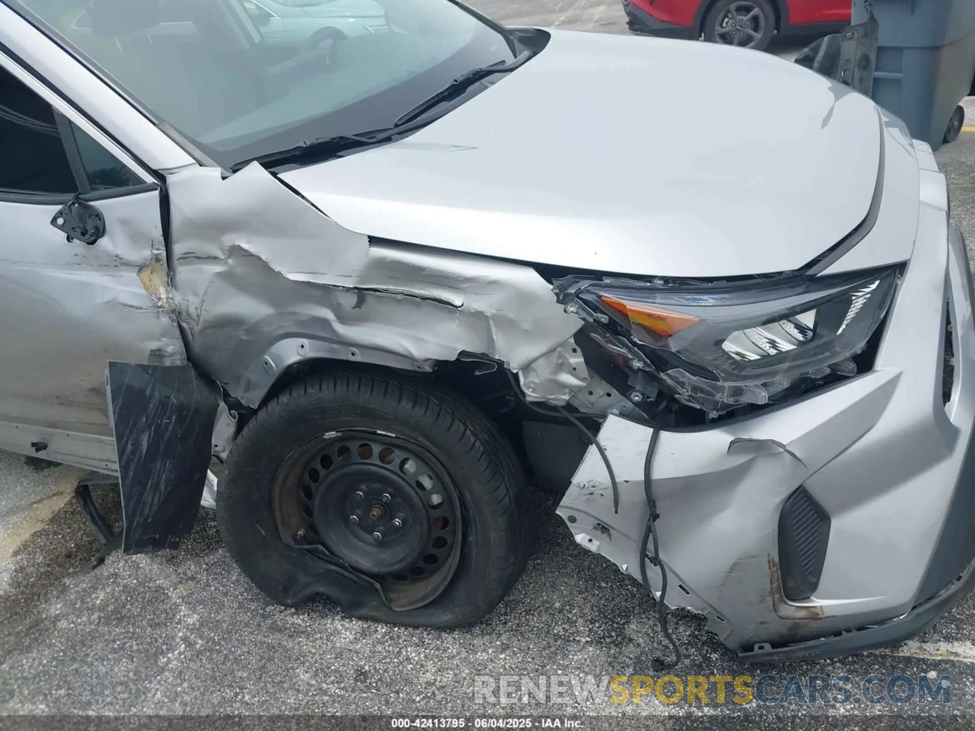 17 Photograph of a damaged car 2T3H1RFV8MC129842 TOYOTA RAV4 2021
