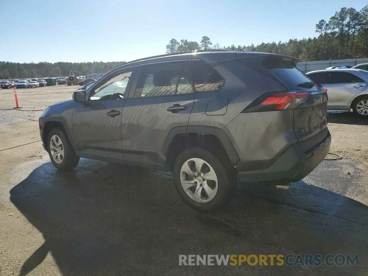 2 Photograph of a damaged car 2T3H1RFV8MC143997 TOYOTA RAV4 2021