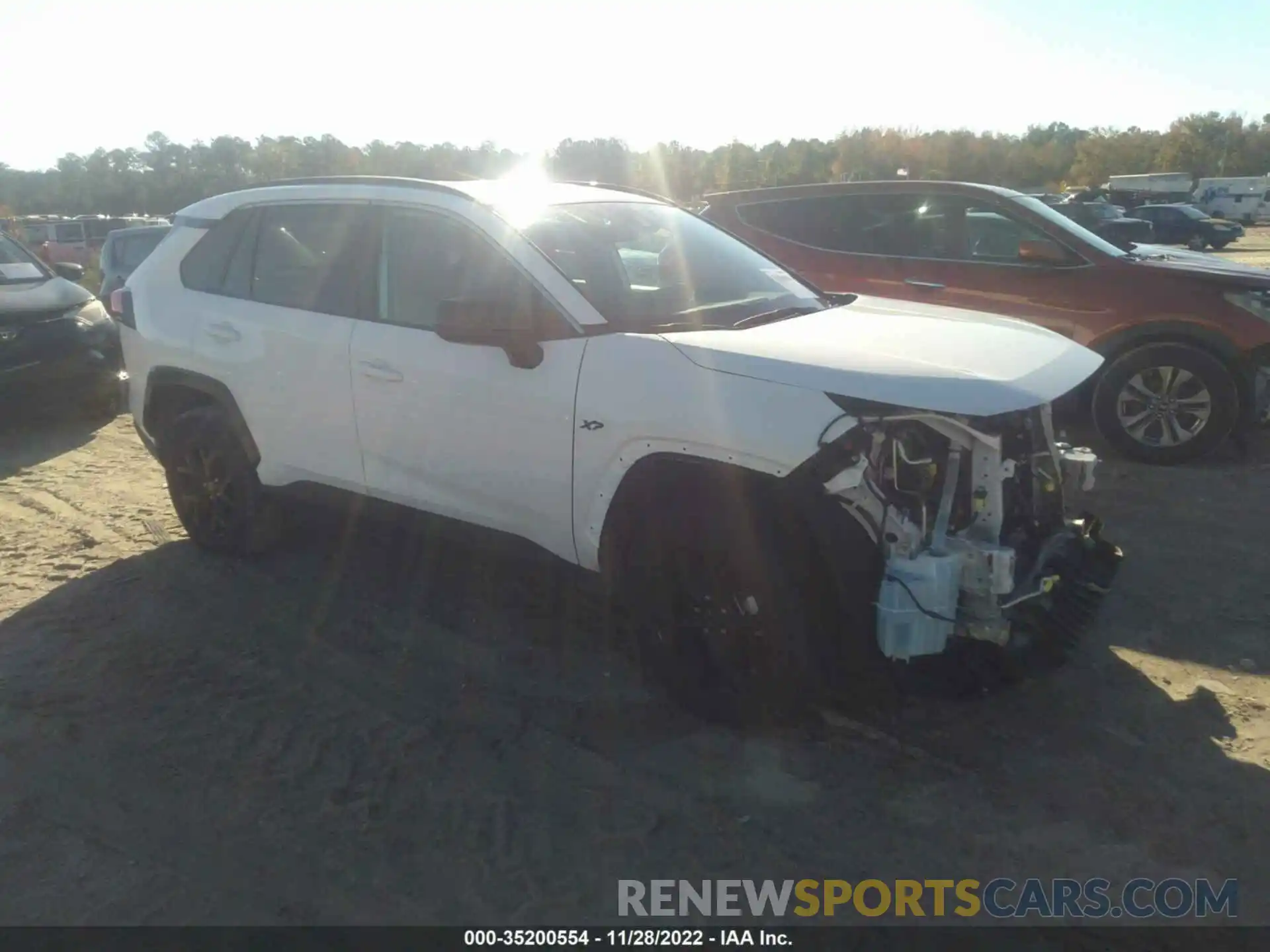 1 Photograph of a damaged car 2T3H1RFV8MC145894 TOYOTA RAV4 2021