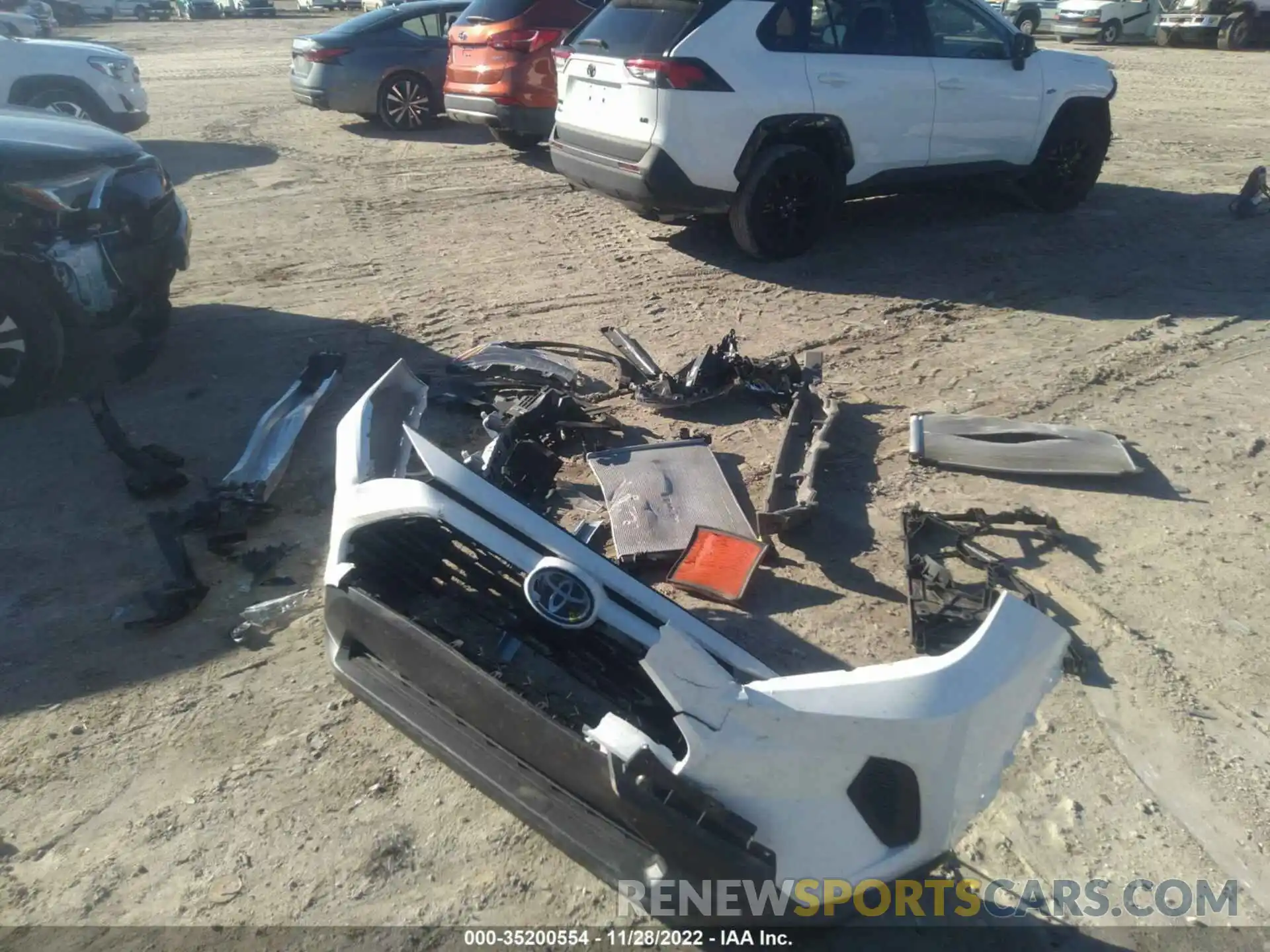 12 Photograph of a damaged car 2T3H1RFV8MC145894 TOYOTA RAV4 2021