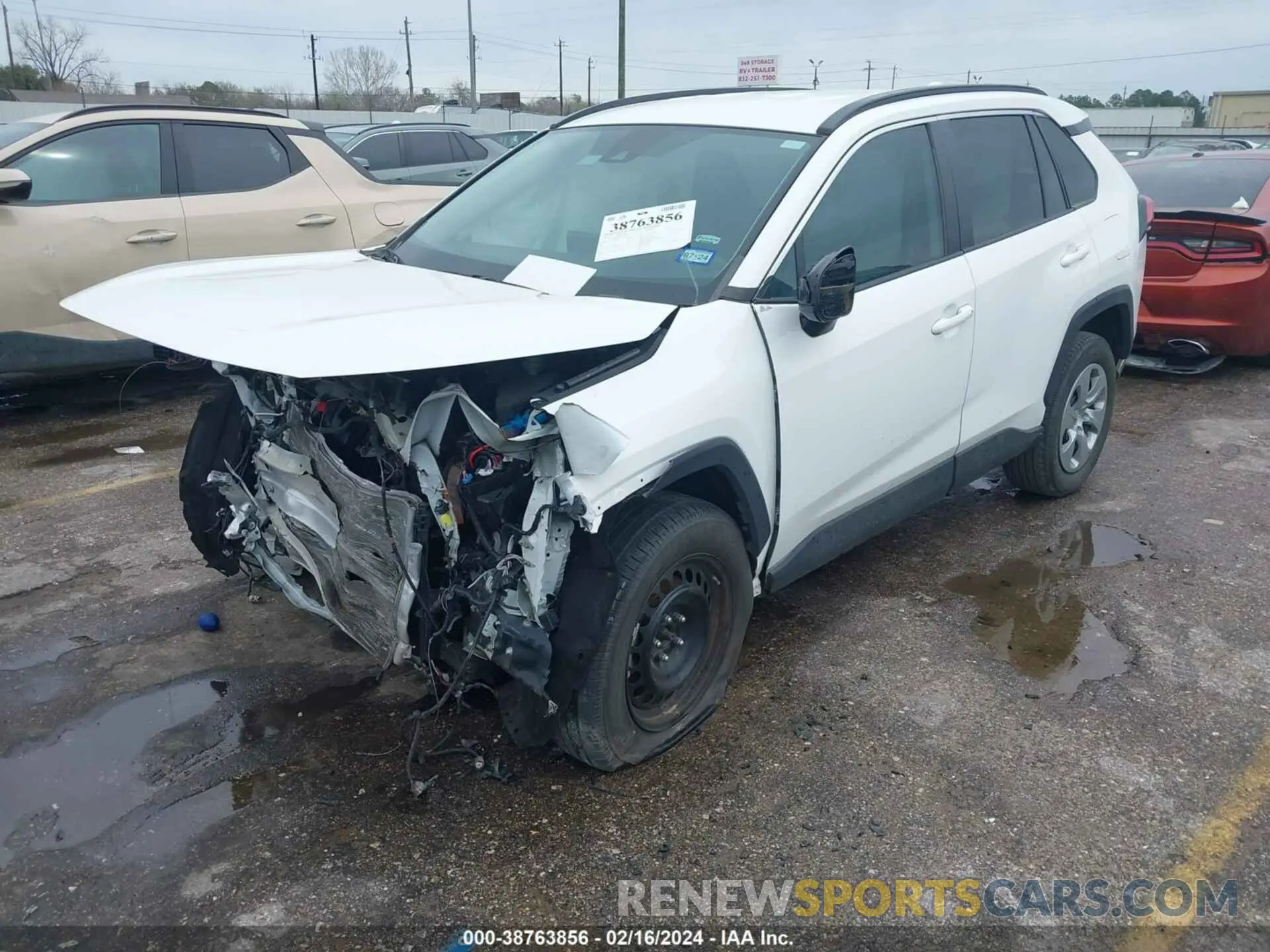2 Photograph of a damaged car 2T3H1RFV8MC154028 TOYOTA RAV4 2021